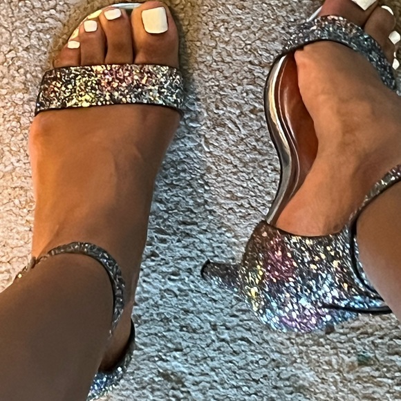 (2 for $20) Sparkly heels - Picture 6 of 11